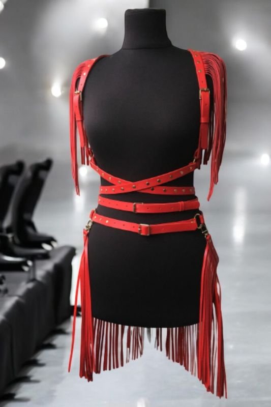 Fantezi Kırmızı Püskül Body ve Etek Seti 2