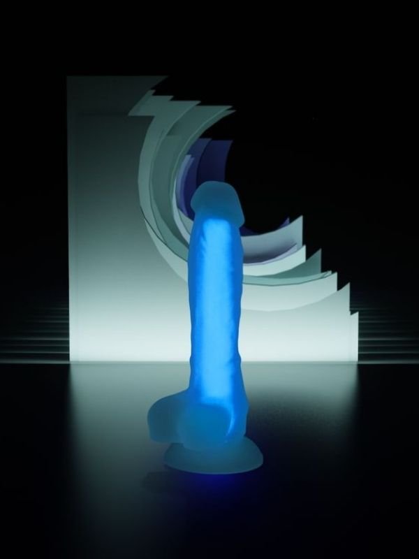 Beyond Mavi Matt Glow Gece Parlayan Dildo, Silikon, Şeffaf, 18 cm 5