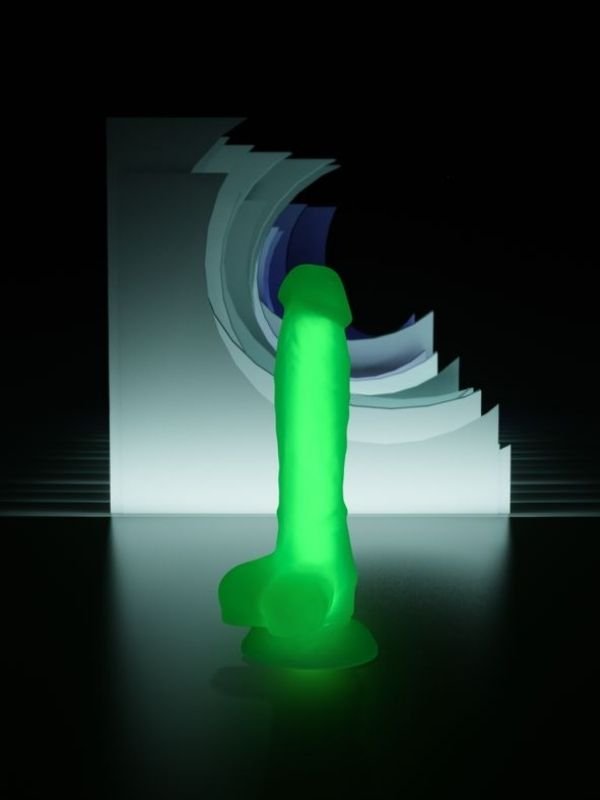Beyond Yeşil Dick Glow Gece Parlayan Dildo, Silikon, Şeffaf, 18 cm 5